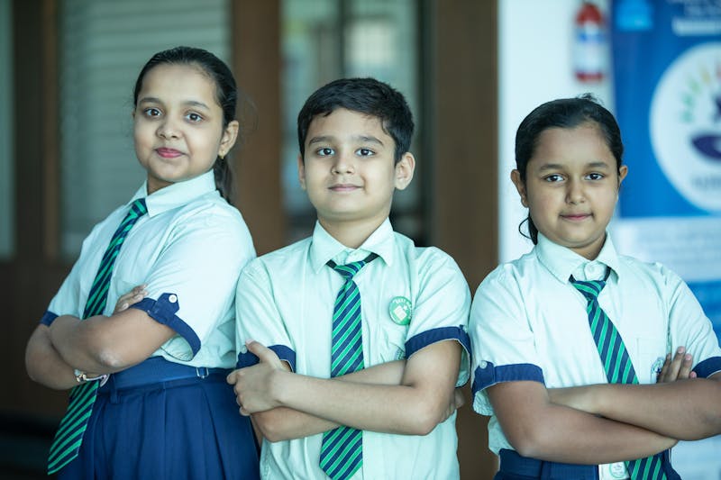 Indian students in school uniform — Smart Study success